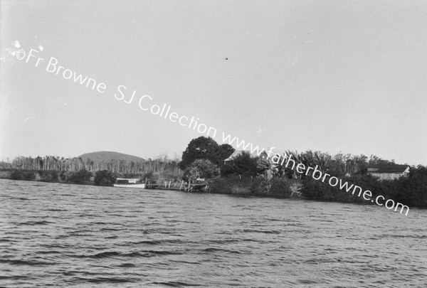 MAROOCHY RIVER :ON THE RIVER